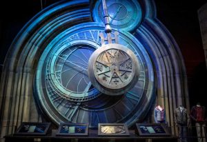 A Complete Guide to Close Up Magic Shows in London